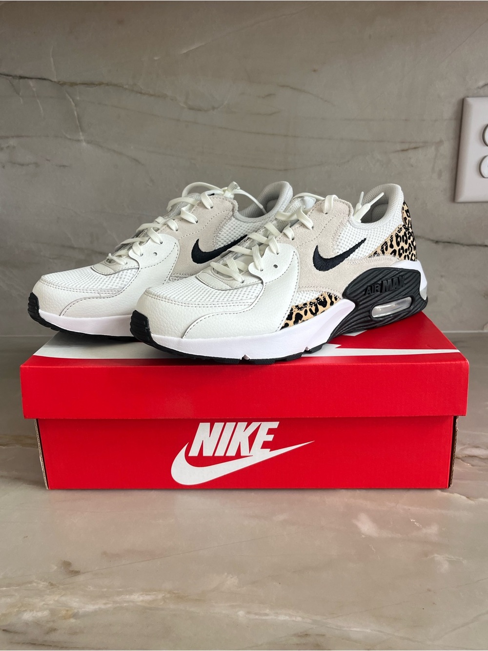 Brand-New Nike 9.5 AirMax